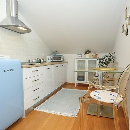 Z&A Studio Apartment With Parking โบชาวา ภายนอก รูปภาพ