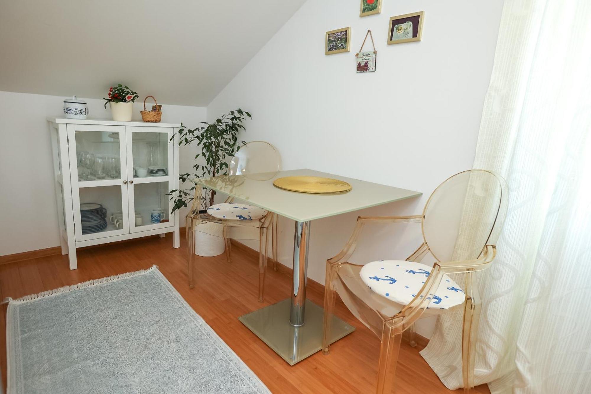 Z&A Studio Apartment With Parking โบชาวา ภายนอก รูปภาพ