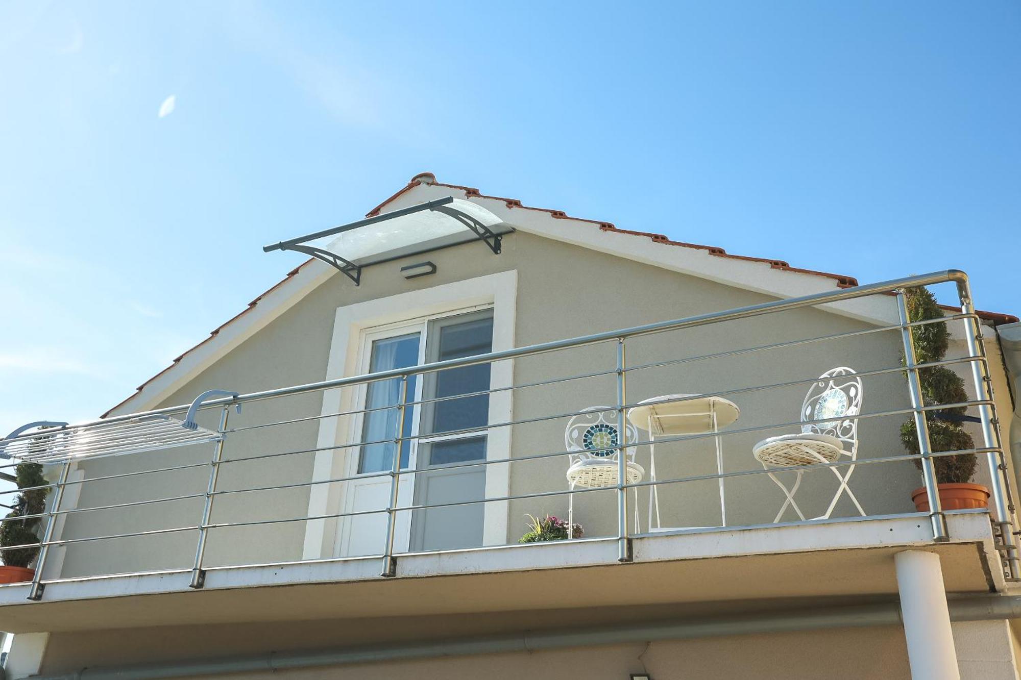 Z&A Studio Apartment With Parking โบชาวา ภายนอก รูปภาพ